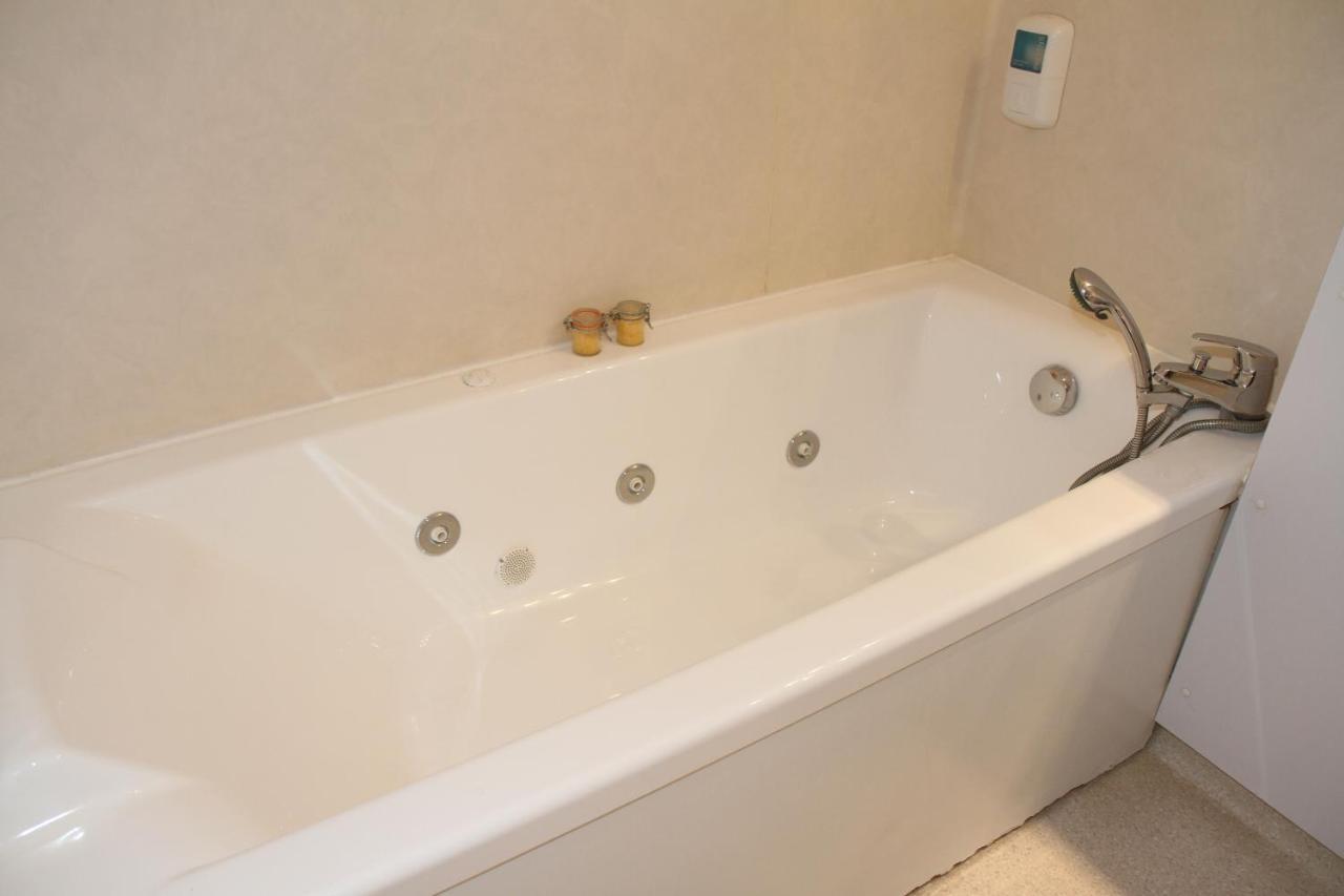 Rev'Hotel Ribérac 部屋 写真